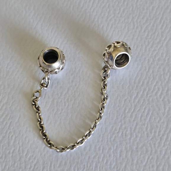 Pandora Sterling Silver Band Of Hearts Safety Chain Charm - Picture 4 of 16